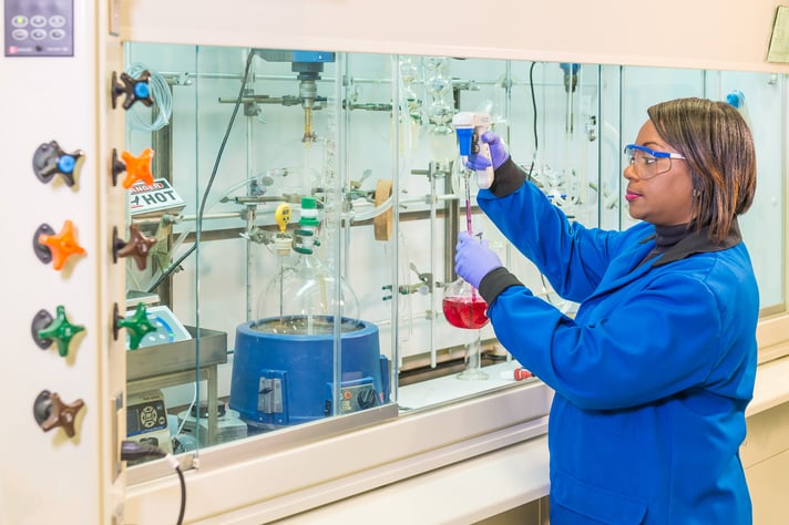 Westex_ShieldTEC_fabric_featured_in_a_laboratory_coat_5.jpg